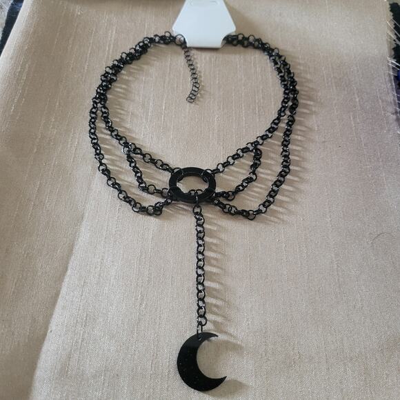 Black gothic layered chain and crescent moon necklace - Picture 2 of 2
